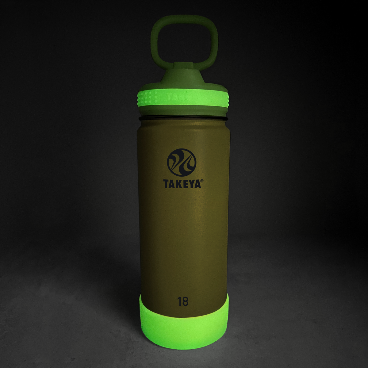 actives-kids-glow-in-the-dark-water-bottle-with-straw-lid-z1 51075-Actives-Kids-Straw-18-GID-LightningGreen-dark-V2.png